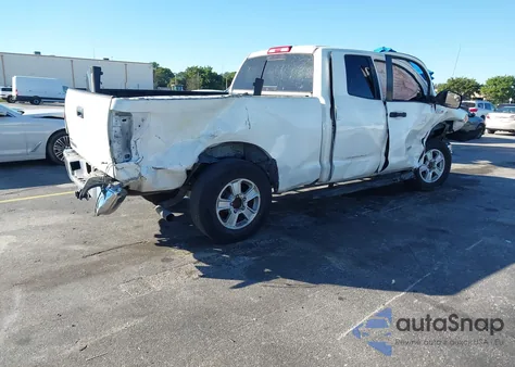 2012 Toyota Tundra Grade 5.7L V8 z USA, uszkodzony, nr VIN 5TFRY5F19CX121652